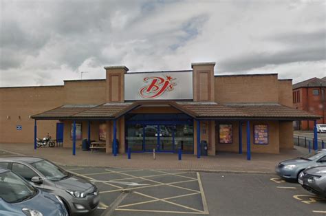 bj bingo leigh opening times